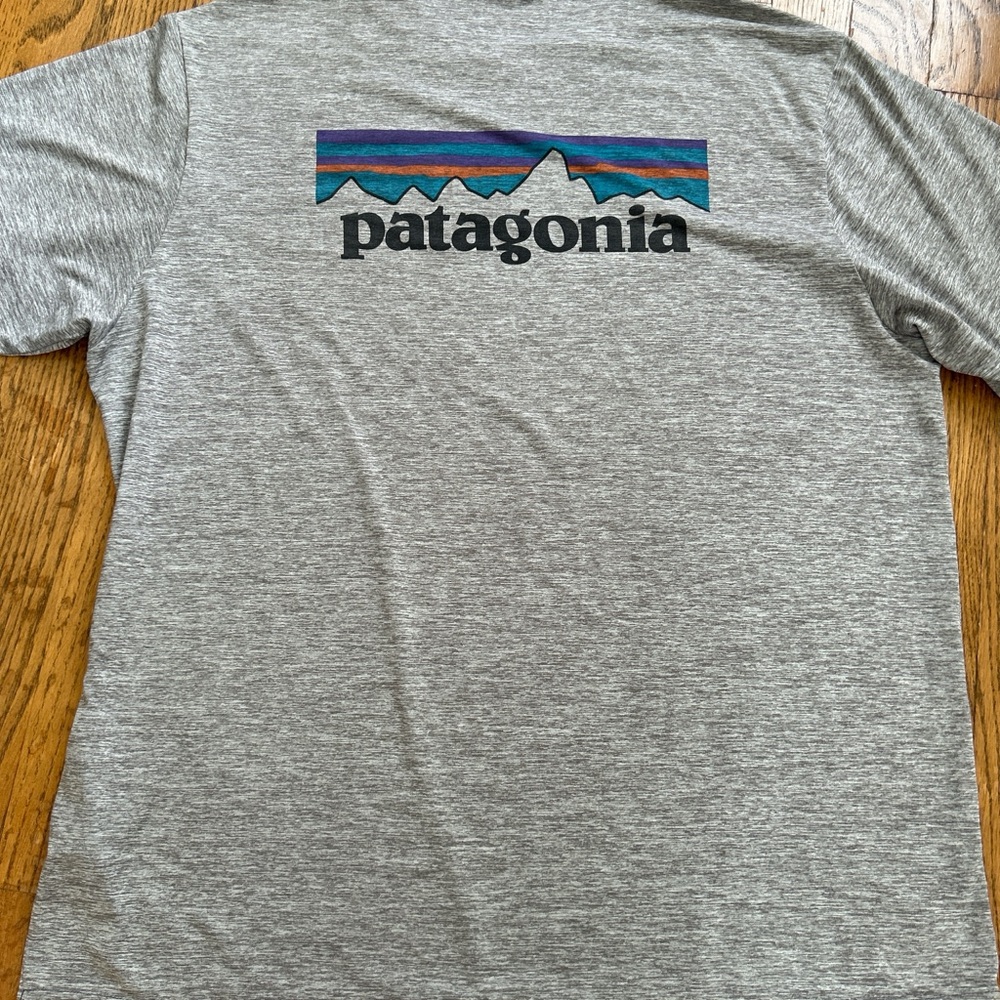 Patagonia T-shirt bundle lot capilene cool UPF 50 stretch performance #hiking - Picture 6 of 8
